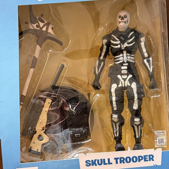 Fortnite Skull Trooper Action Figure | McFarlane Toys | New in Box - Picture 1 of 4